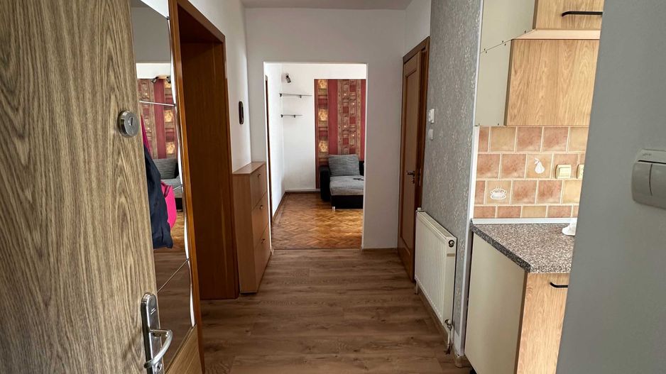 Apartament 3 cameree zona Spitalul Judetean - Poză 2