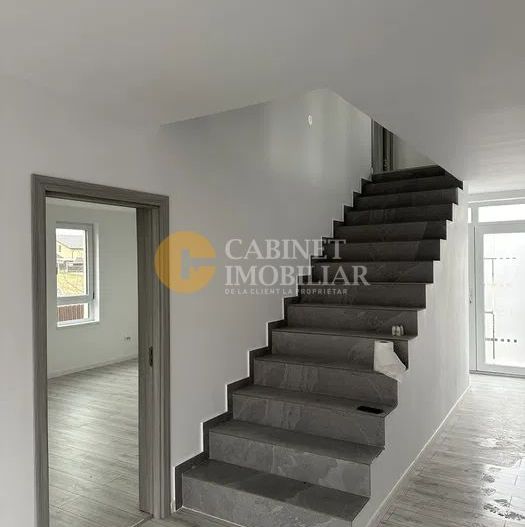 Casa 6 camere 268 MP Valea Lupului - Poză 16