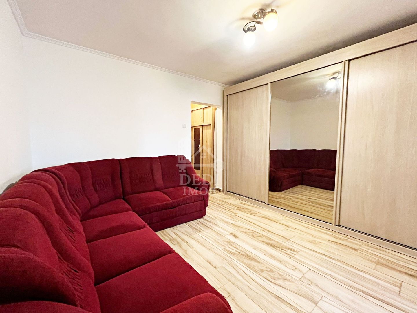 Apartament 1 camere de vânzare in zona Rogerius, Oradea - Poză 2