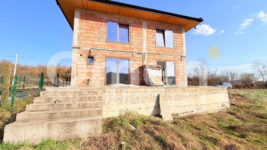 Casa de vanzare | Zona Drurelax | teren 19 ari - Poză 3