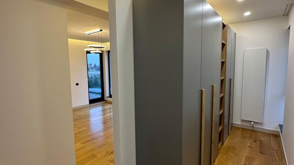 CASA MODERNA DE INCHIRIAT IN ZONA EROU IANCU NICOLAE PIPERA - Poză 19