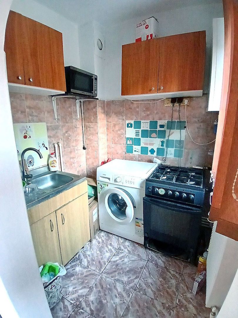 Apartament 2 camere Tecuci etaj 1 – zonă centrală - Poză 6
