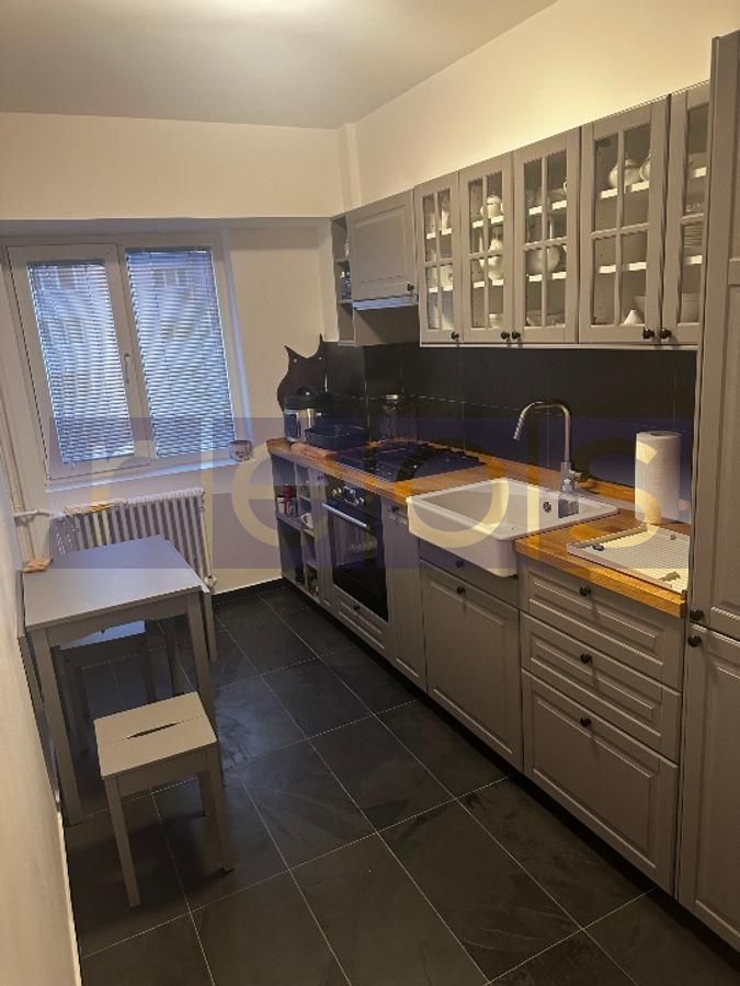APARTAMENT DEOSEBIT 3 CAMERE – ZONA PIAȚA VICTORIEI – COMPLET RENOVAT! - Poză 5