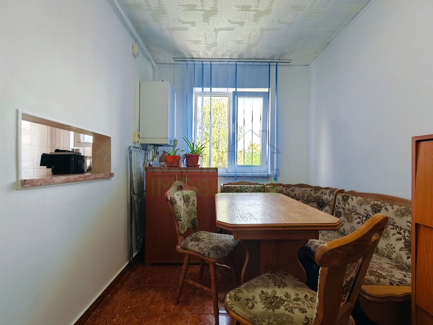 Apartament 3 camere, Cartierul Florilor, Boxă și parcare - Poză 12