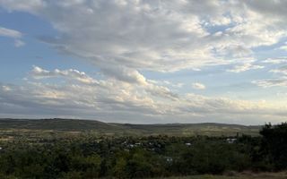 Casă nelocuibilă pe teren de 1.914 mp în Comarna, la 17 km de Iași, cu curent și acces la asfalt - Poză 5
