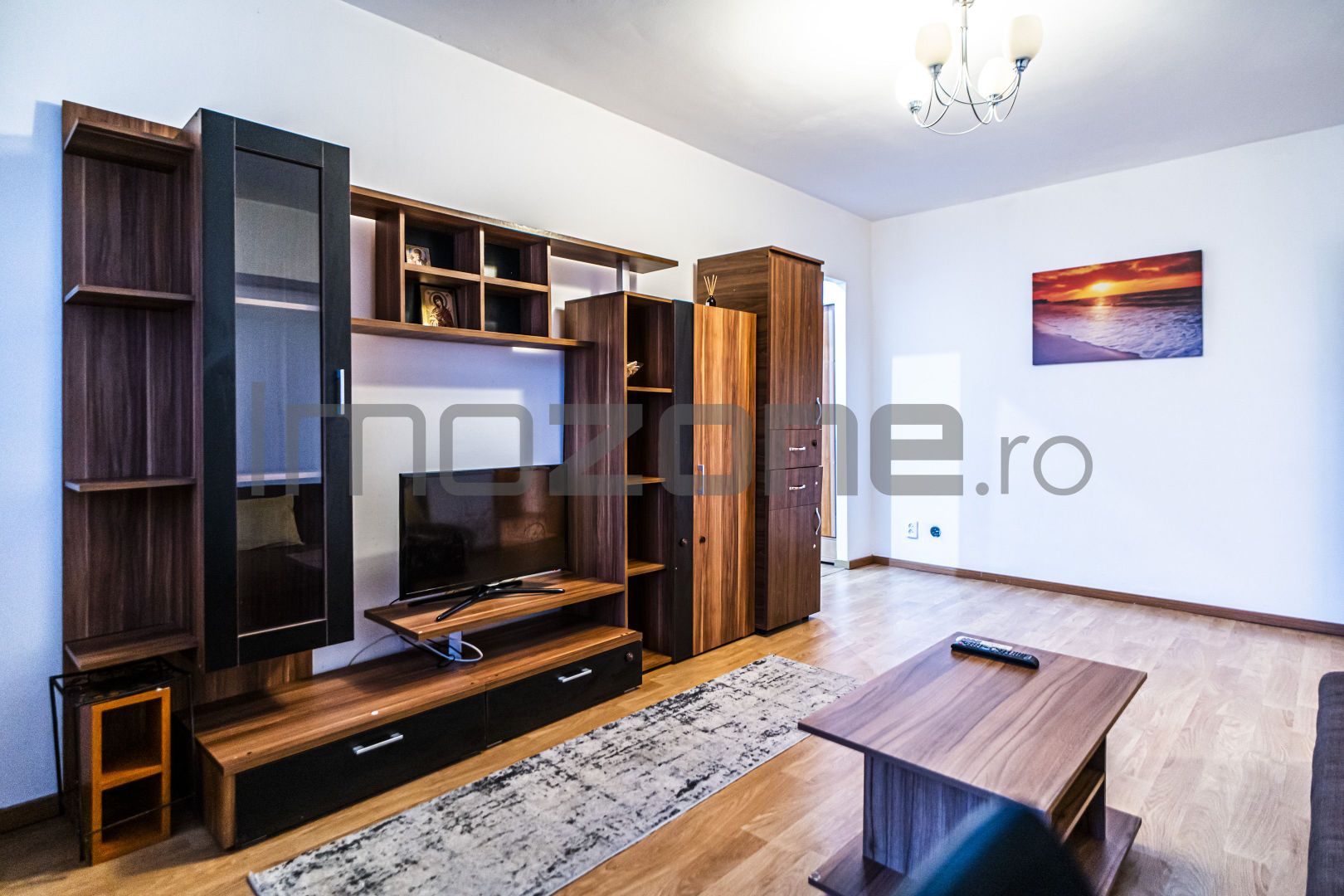Apartament deosebit, piata Veteranilor, bloc stradal, reabilitat, bucatarie 10mp - Poză 1