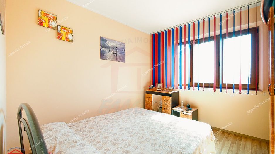 52500 Euro negociabil, trei camere renovat, mobilat si utilat, Micro 2 - Poză 9