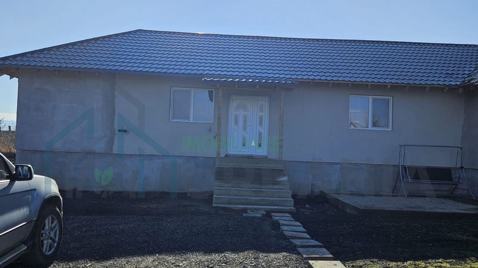 Casă de vânzare în Moșogea, Iași - 143 mp, teren 1000 mp - Poză 8