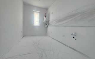 ETAJ 1 | Apartament de Vanzare cu bucătărie inchisa - Poză 1