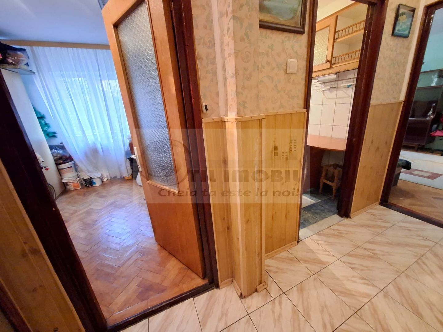 Liber de vanzare apartament 3 camere Baza 3, etaj intermediar - Poză 3