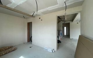 Duplex despartit prin camera tehnica - 4 Dormitoare - Urseni - Poză 4