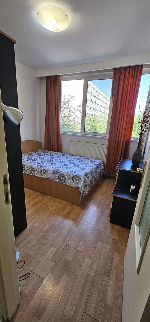 Apartament 3 Camere de Vanzare - Drumul Taberei, lângă Plaza România - Poză 3
