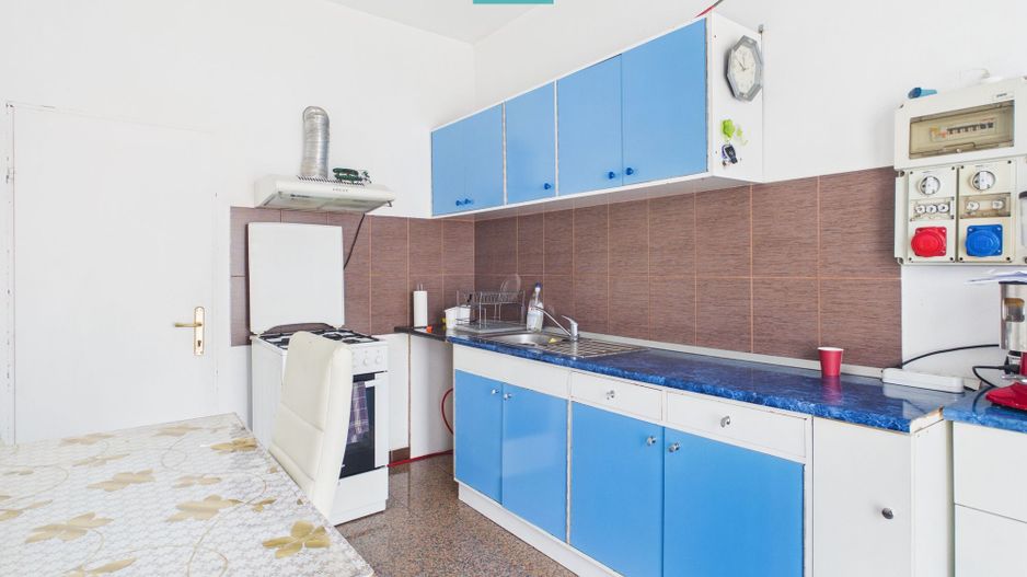 Casă individuală 8 camere - Dudeștii Noi - Poză 24