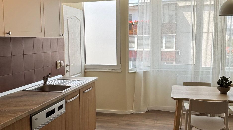 De inchiriat! Apartament spatios, cu parcare, in Gheorgheni - Poză 14