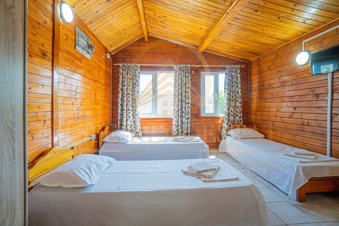 🏖️ Vama Veche – 2 vile turistice, 13 camere, afacere la cheie! - Poză 14