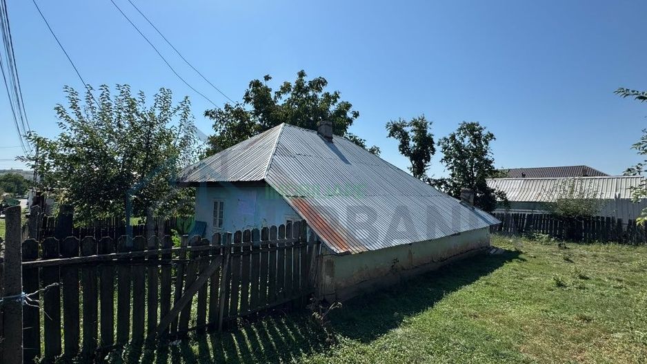 Casă tradițională de vânzare în Războieni, Târgu Frumos – 502 mp teren - Poză 3
