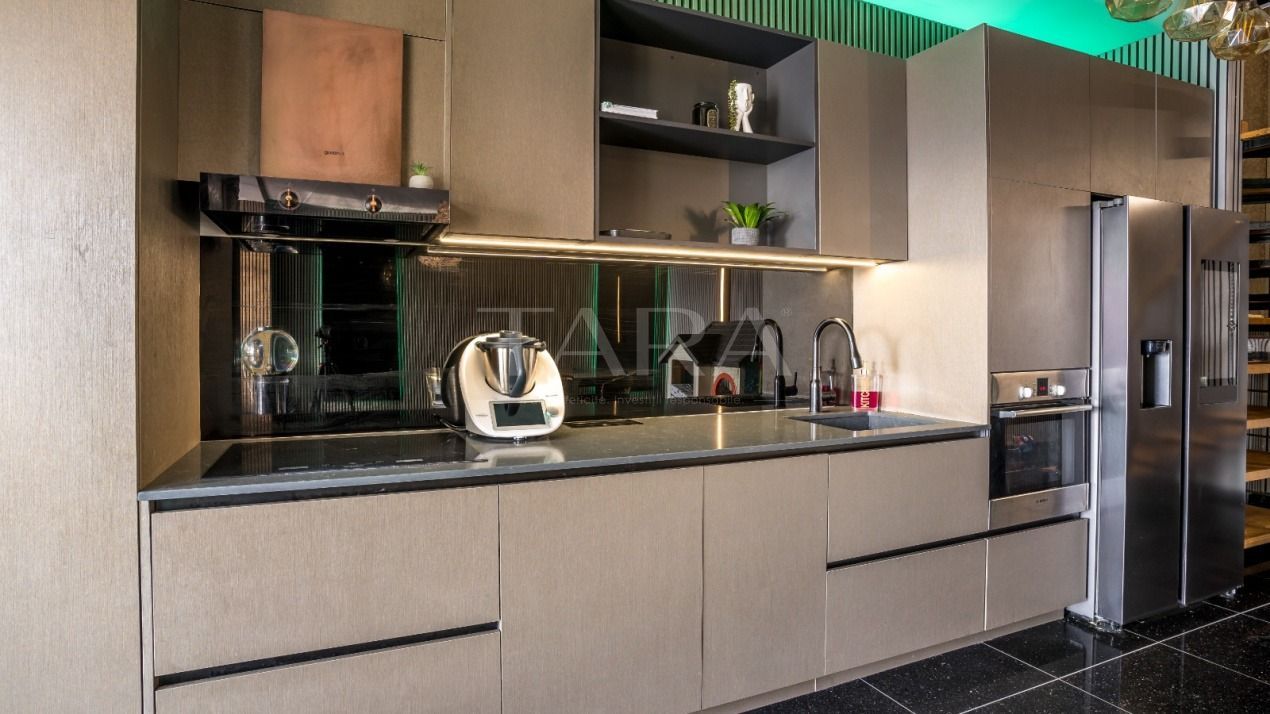 Penthouse elegant cu 4 camere și terasă panoramică în Grigorescu. - Poză 2