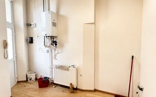 Apartament Ultracentral, renovat, etajul 1, centrala pe gaz - Poză 6