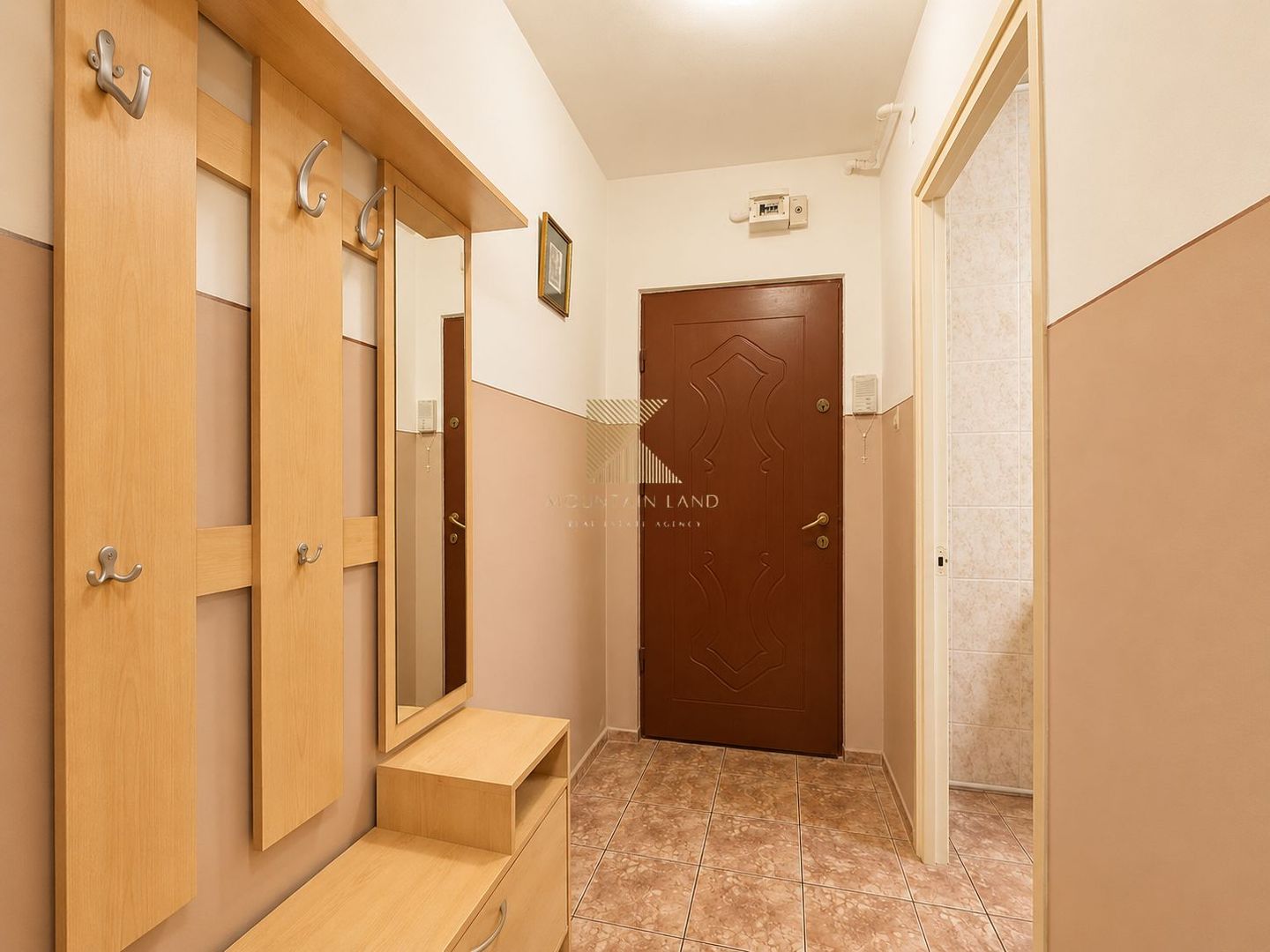 Apartament luminos cu 3 camere, parcare și boxă, zona Astra - Poză 4