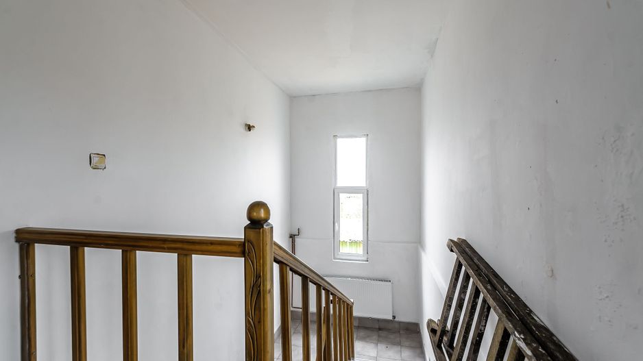 Casă tip duplex cu 2 apartamente în Poltura - Poză 8