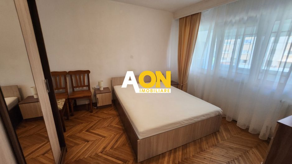 De inchiriat garsoniera, etaj 2, Cetate - Poză 1