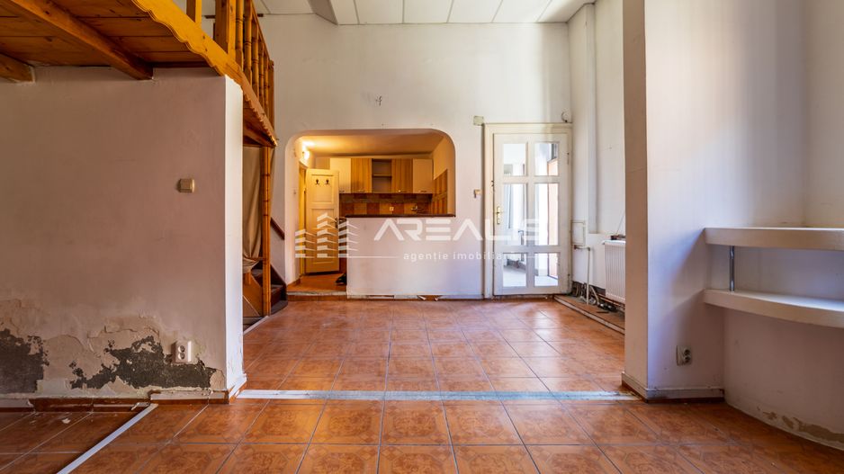 REZERVAT! Apartament cu o cameră -Bulevardul Revoluției 80 - Poză 1