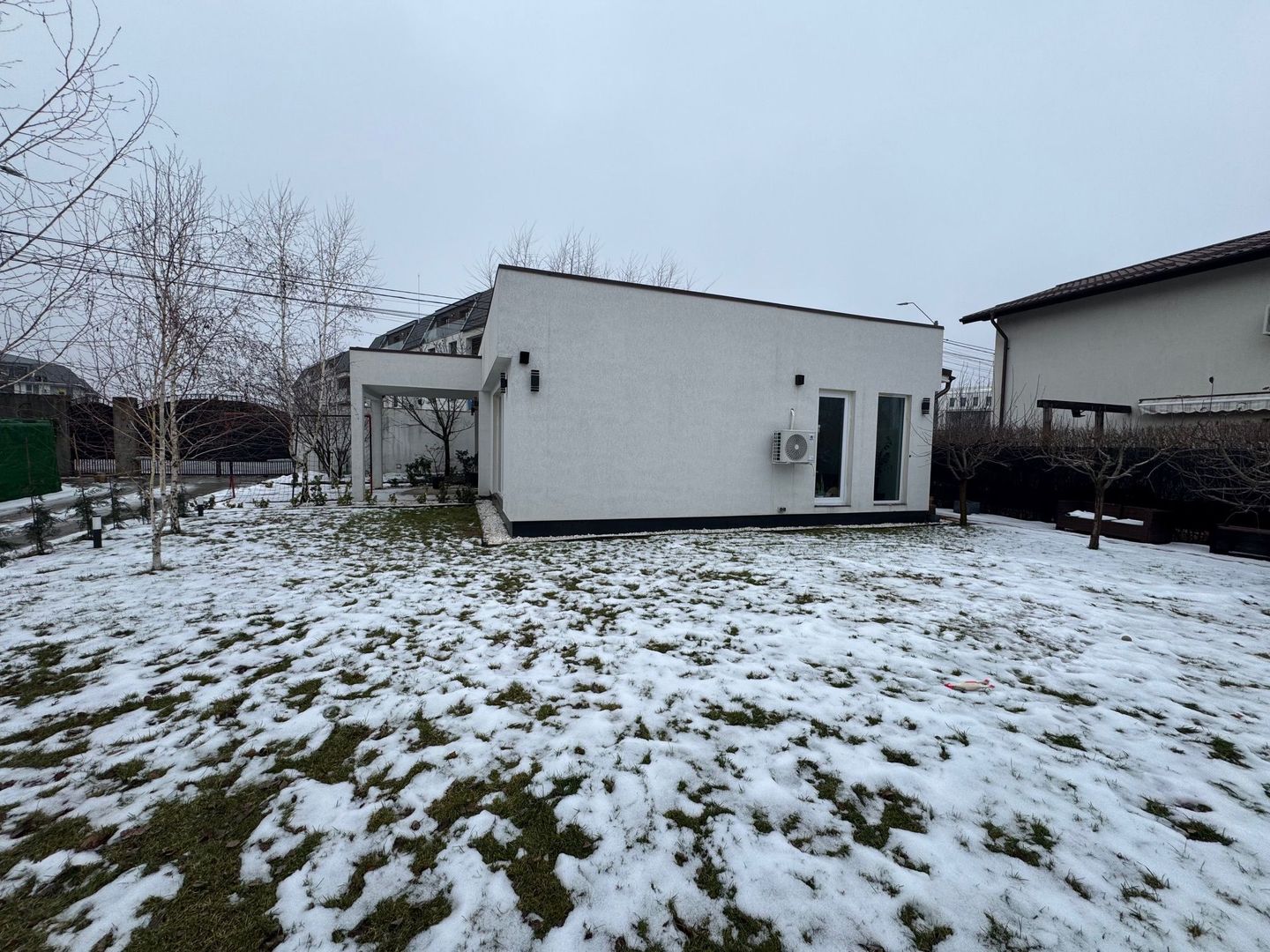 PRIMA CHIRIE, Casa pe parter, 3 camere, 70m2, 23 AUGUST - Poză 14