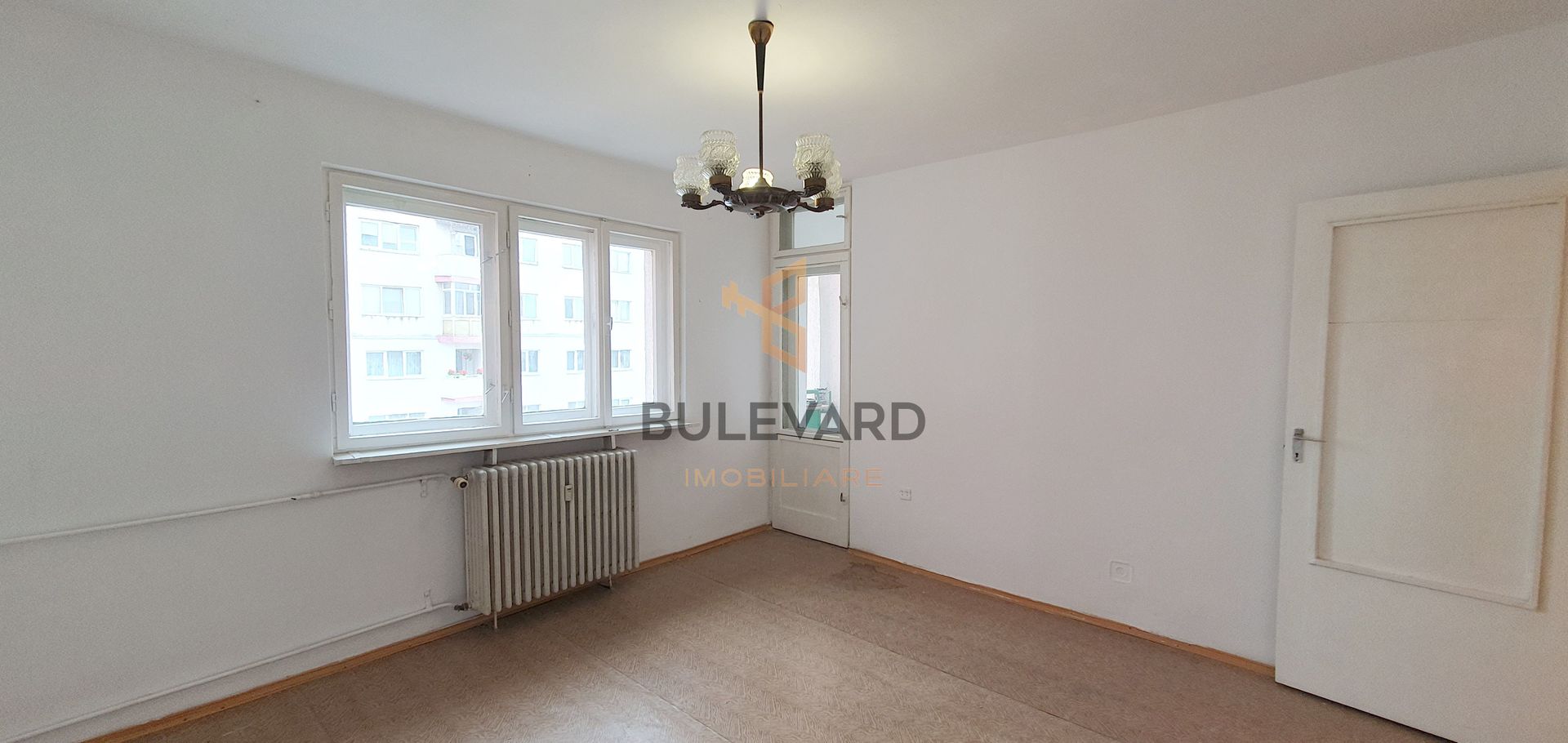 Apartament cu 2 camere decomandat, zona Winmarkt! - Poză 4