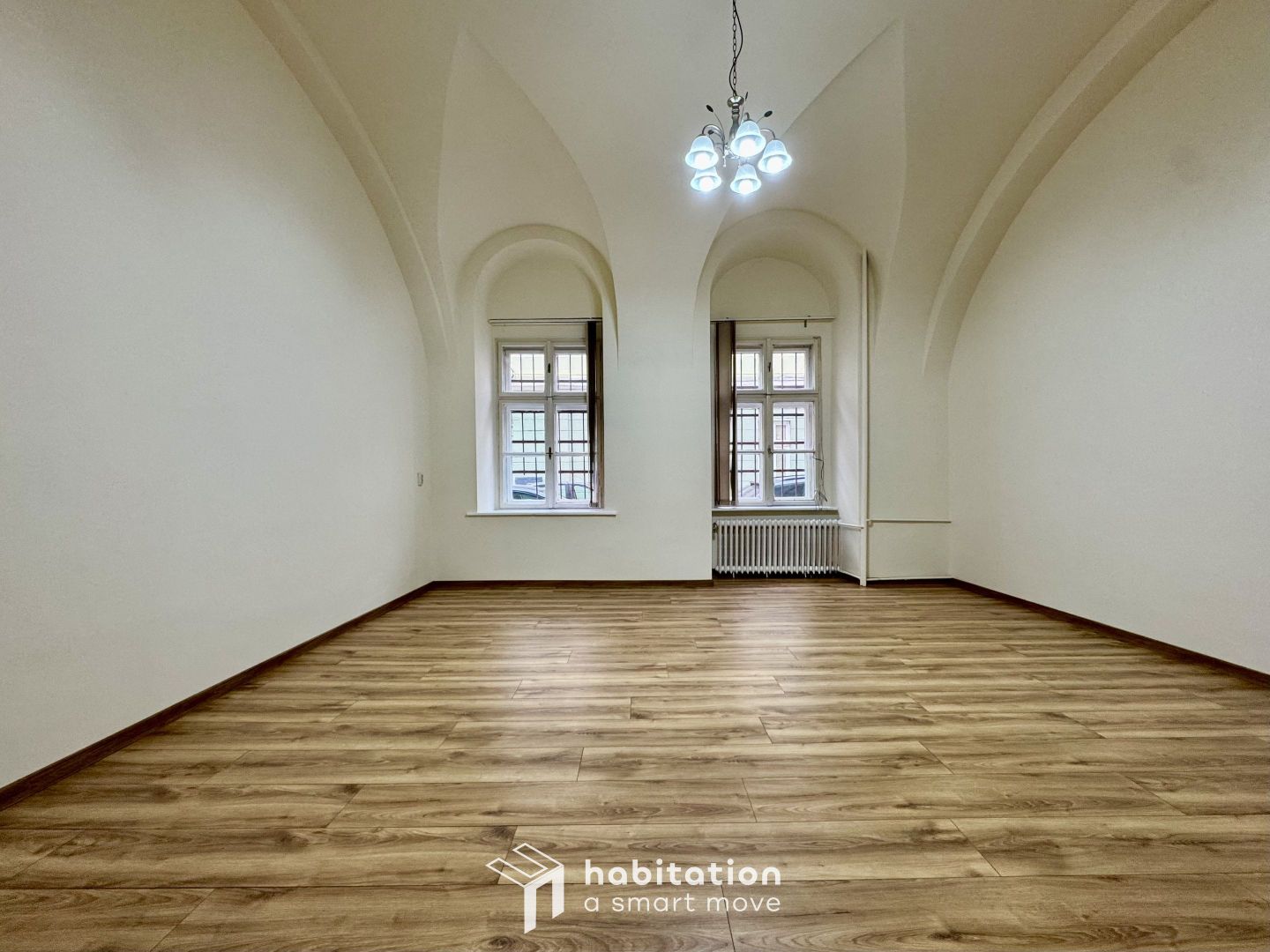 Birou renovat situat in Piata Unirii - Tribunal - Poză 2