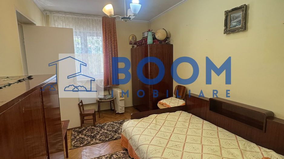 Apartament 2 camere etaj 2 | Traian Spital nr 2 | Mutare imediata - Poză 1