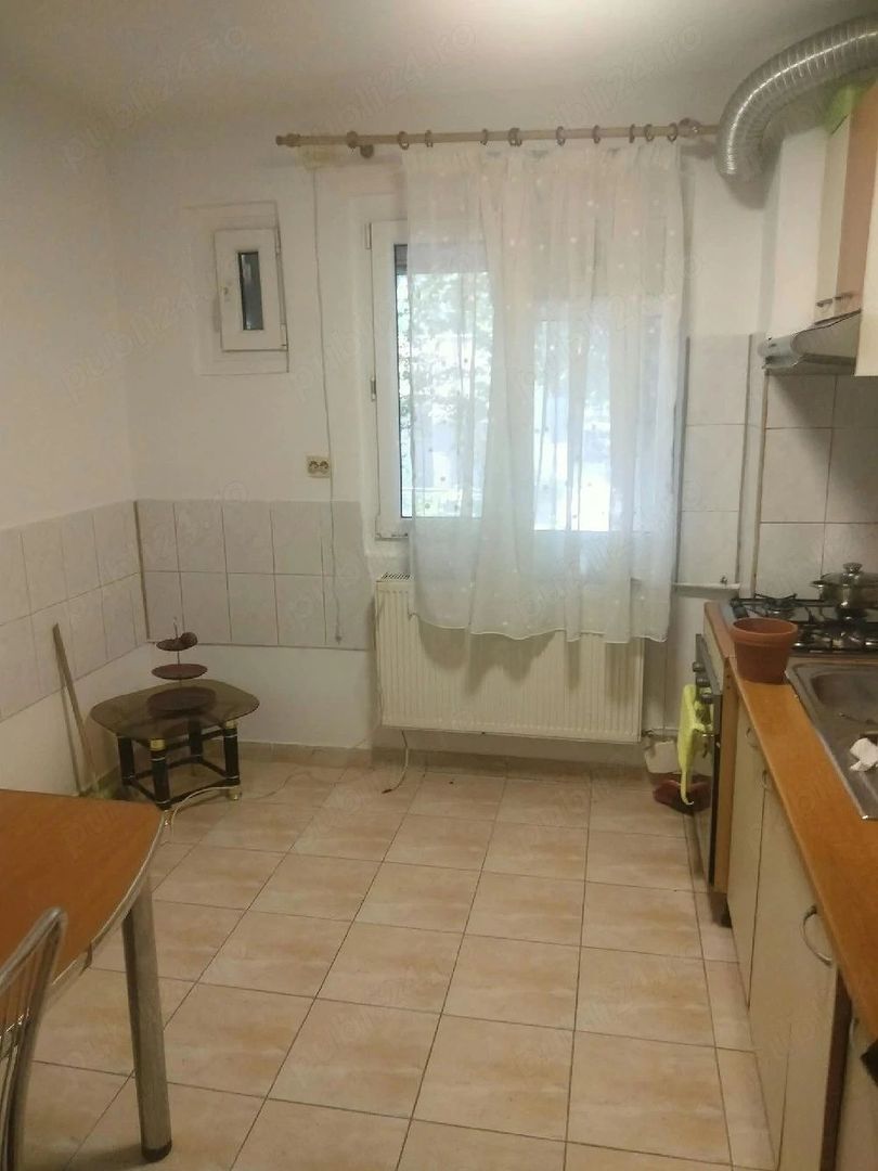 Apartament3 camere, Bld. Obregia, Zona Piata Straduintei. - Poză 3