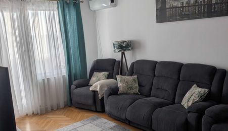 Apartament 3 camere de vânzare, Târgu Mureș, zona Tudor, Înfrățirii