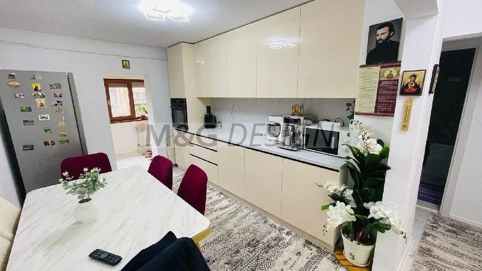 Apartament 3 camere lipovei parter cu balcon - Poză 2