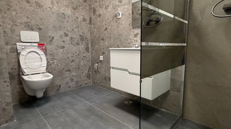 Apartament cu două camere, decomandat, finisat, EROILOR RESIDENCE - Poză 9