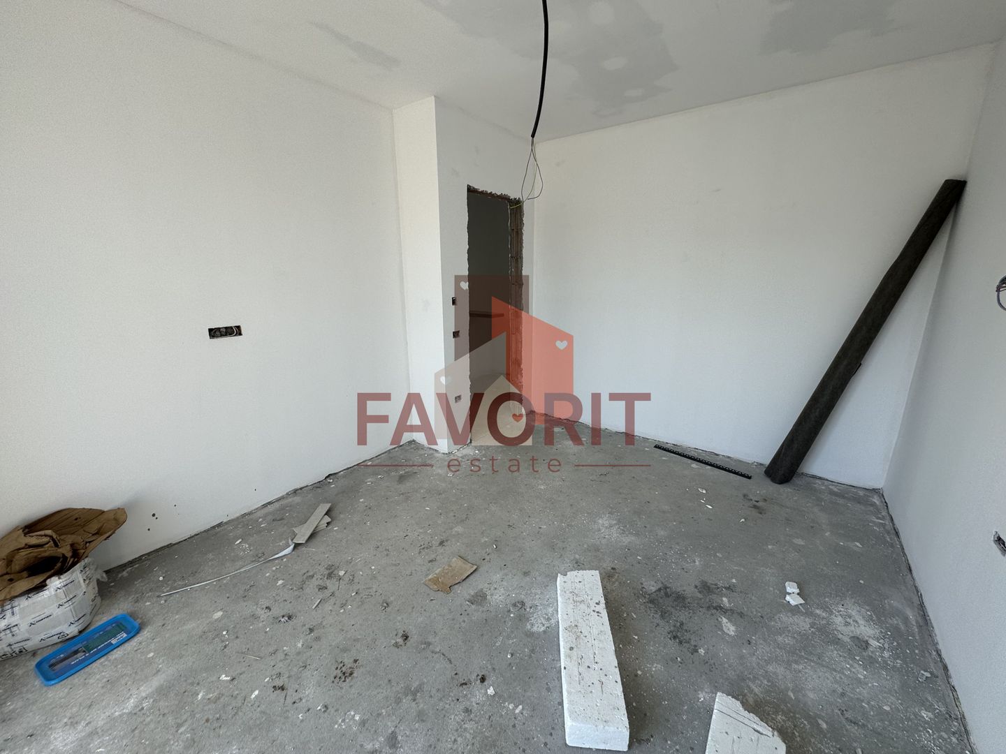 Duplex 5 camere ,despartit prin camera tehnica, finisat la cheie in Mosnita - Poză 10