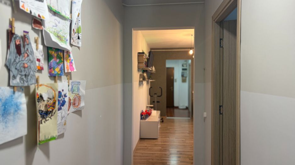 Apartament cu trei camere, zona Straduintei, 95.000€ negociabil - Poză 13
