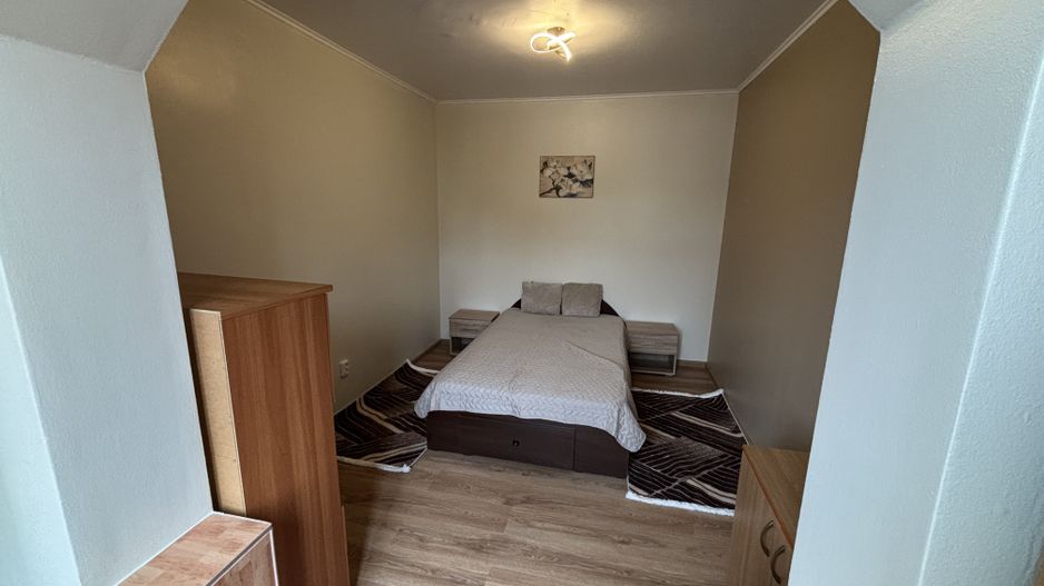 Ap. Cu 2 camere - zona 7 noiembrie - Poză 2