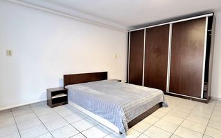 Oferim spre inchiriere casa spatioasa cu 2 camere, Zona Soarelui,cartier privat - Poză 2