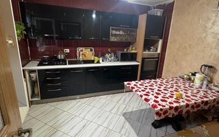 Casă P+M pe strada Tineretului - Poză 3