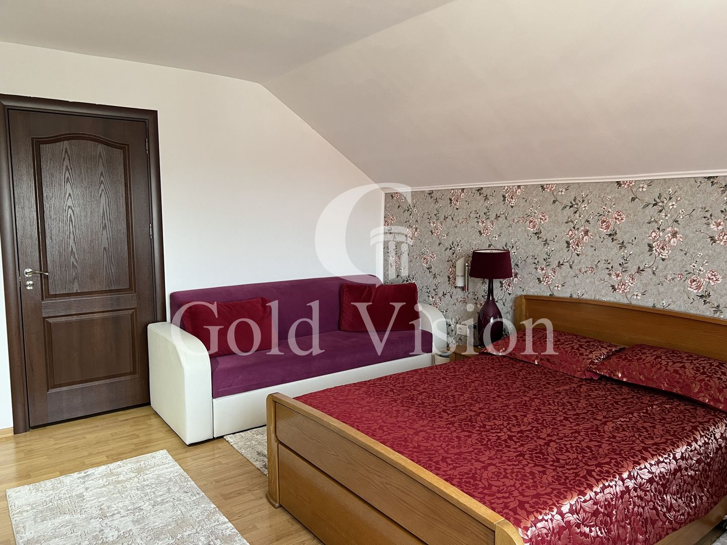 Case cu 7 camere, curte proprie + spălătorie, în Sighetu Marmației - Poză 14