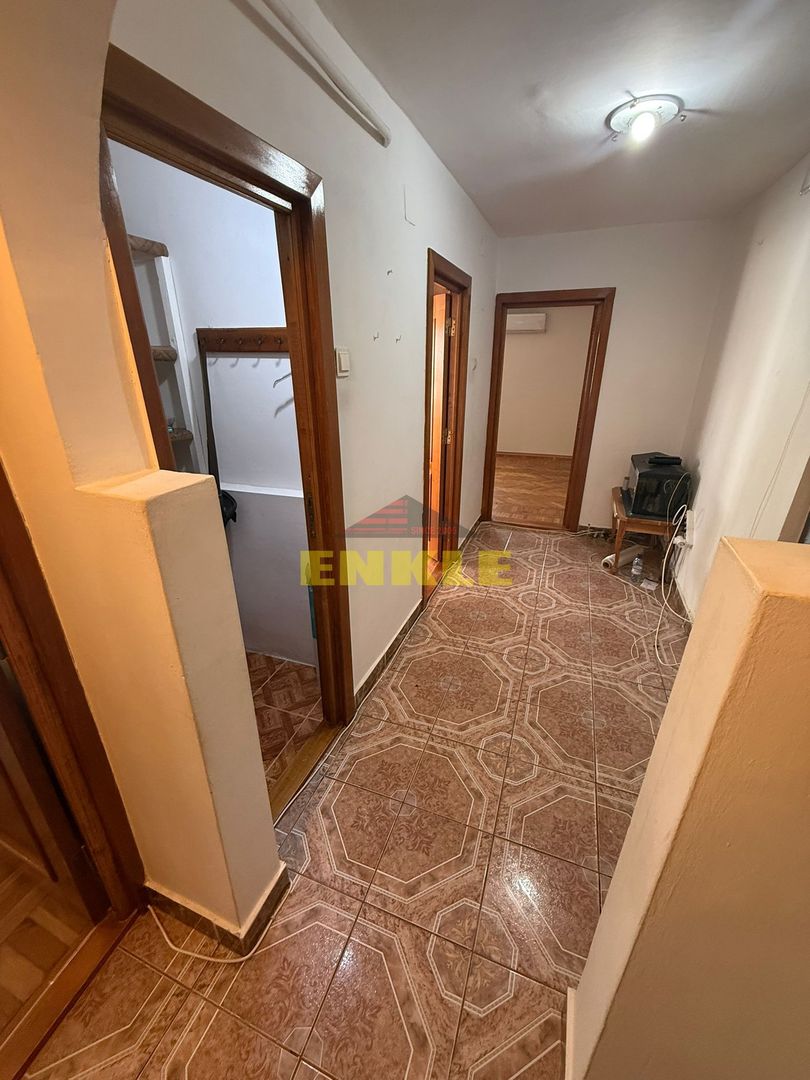 De vânzare apartament 2 camere decomandat – Zona Bucovina - Poză 2