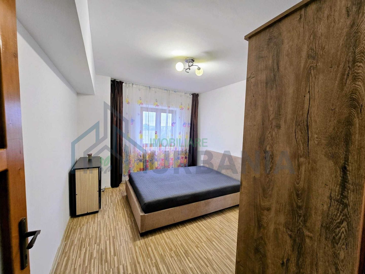 Inchiriez Apartament 2 camere centru deal - Poză 4