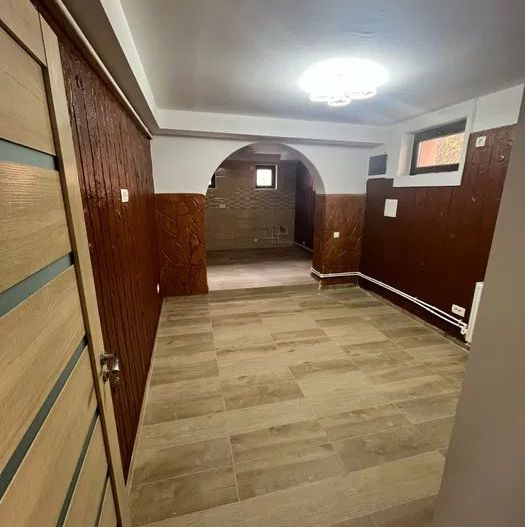 Tineretului | 5 camere | Vila | Spatiul Birouri Firme | Curte | Tineretului - Poză 5