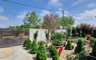 Parter cu structură pentru etaj, curte amenajată și organizare impeca - Poză 39