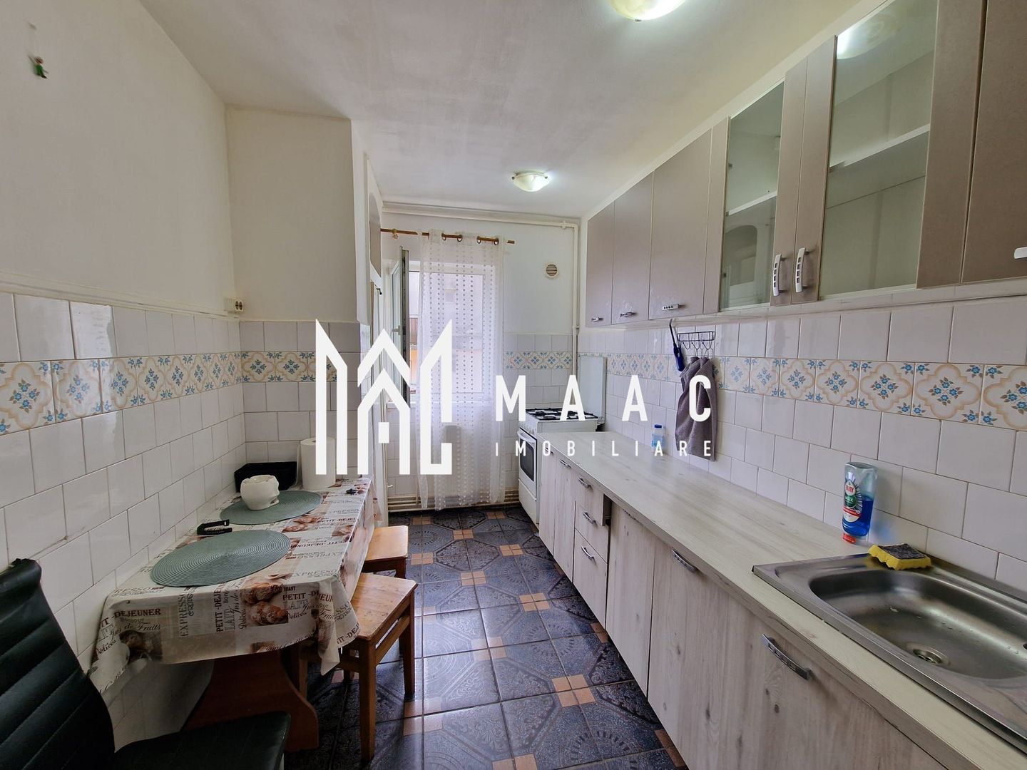 Apartament 4 Camere | 2 Bai | 2 Balcoane | 2 Bucatarii - Poză 6