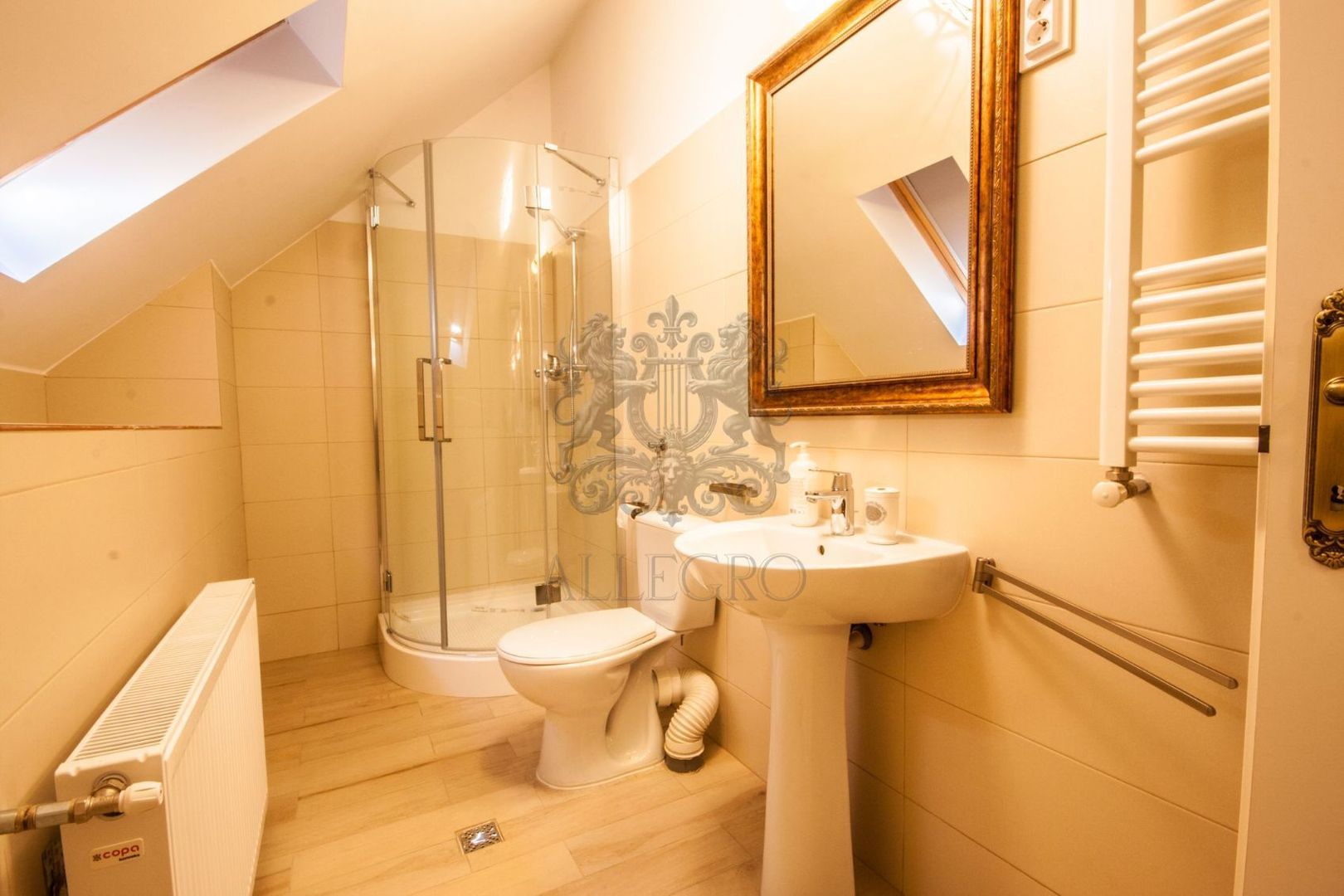 Vanzare | Apartament Tip Vila | Marasesti | Renovat Complet - Poză 12