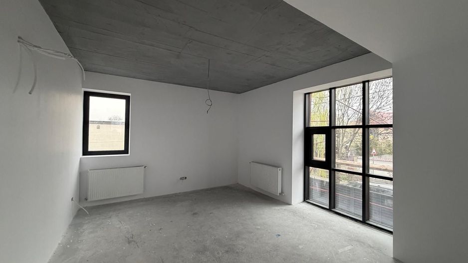 Locuință tip duplex cu design modern și curte proprie | 800m Colosseum mall - Poză 13