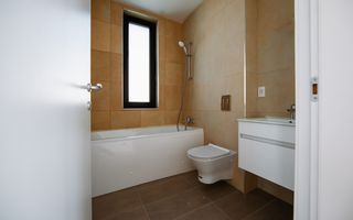 VILA SUPERBĂ CU 4 DORMITOAARE ȘI PISCINA LA INCHIRIERE - Poză 10