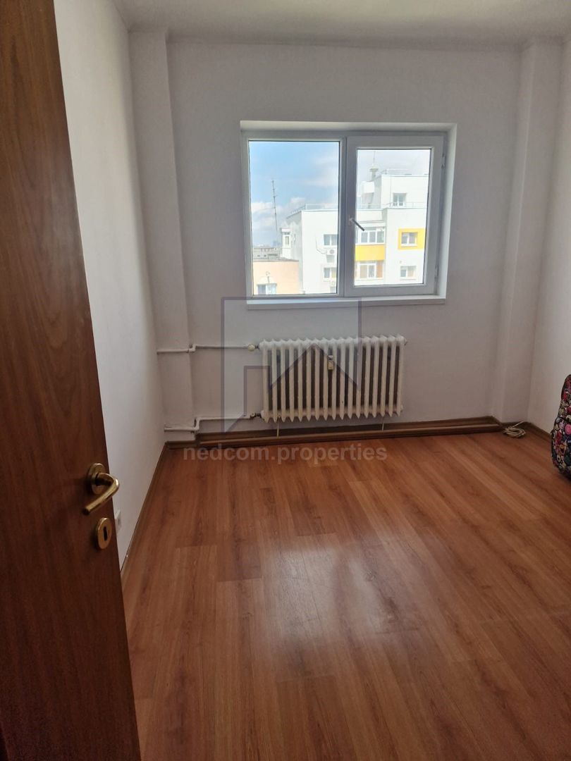 Vanzare apartament 4 camere - Dumbrava Noua - Poză 2