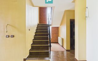 Casă spațioasă în Sântana - Poză 9